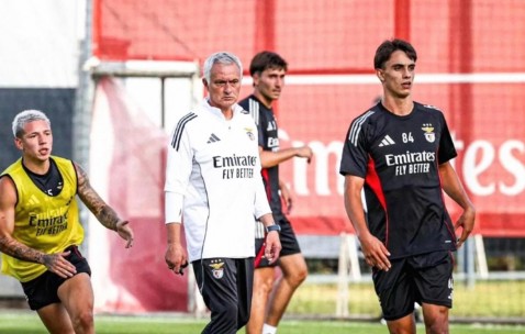 南宫娱乐入口-重磅！本菲卡止住颓势备战葡超广州队强势反弹备战NBA季后赛，曼联今晨官宣签约 